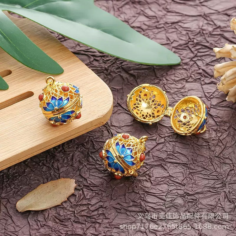 locket beads