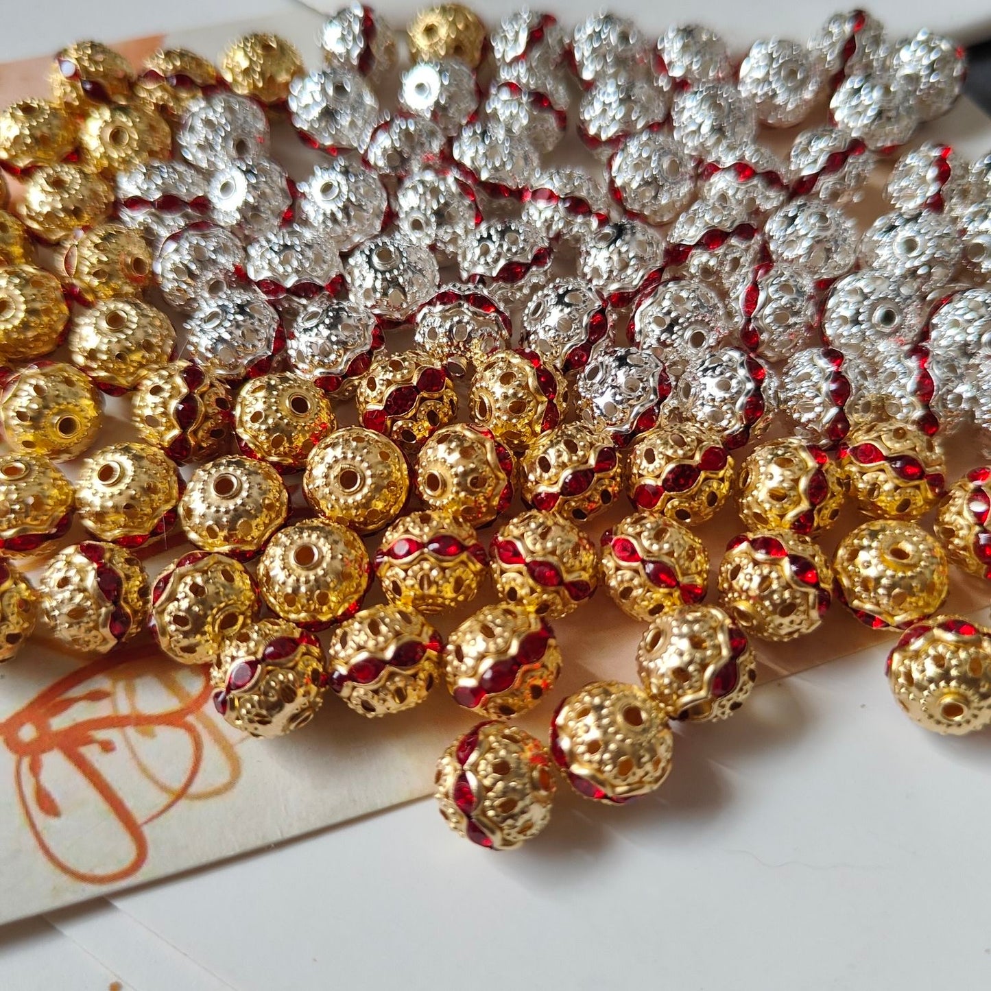 A variety of Christmas style DIY beads-haha