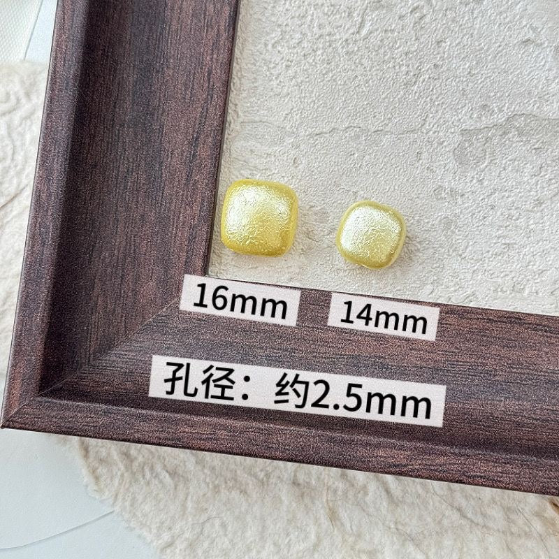 Button-shaped pearls（Pre-sale）