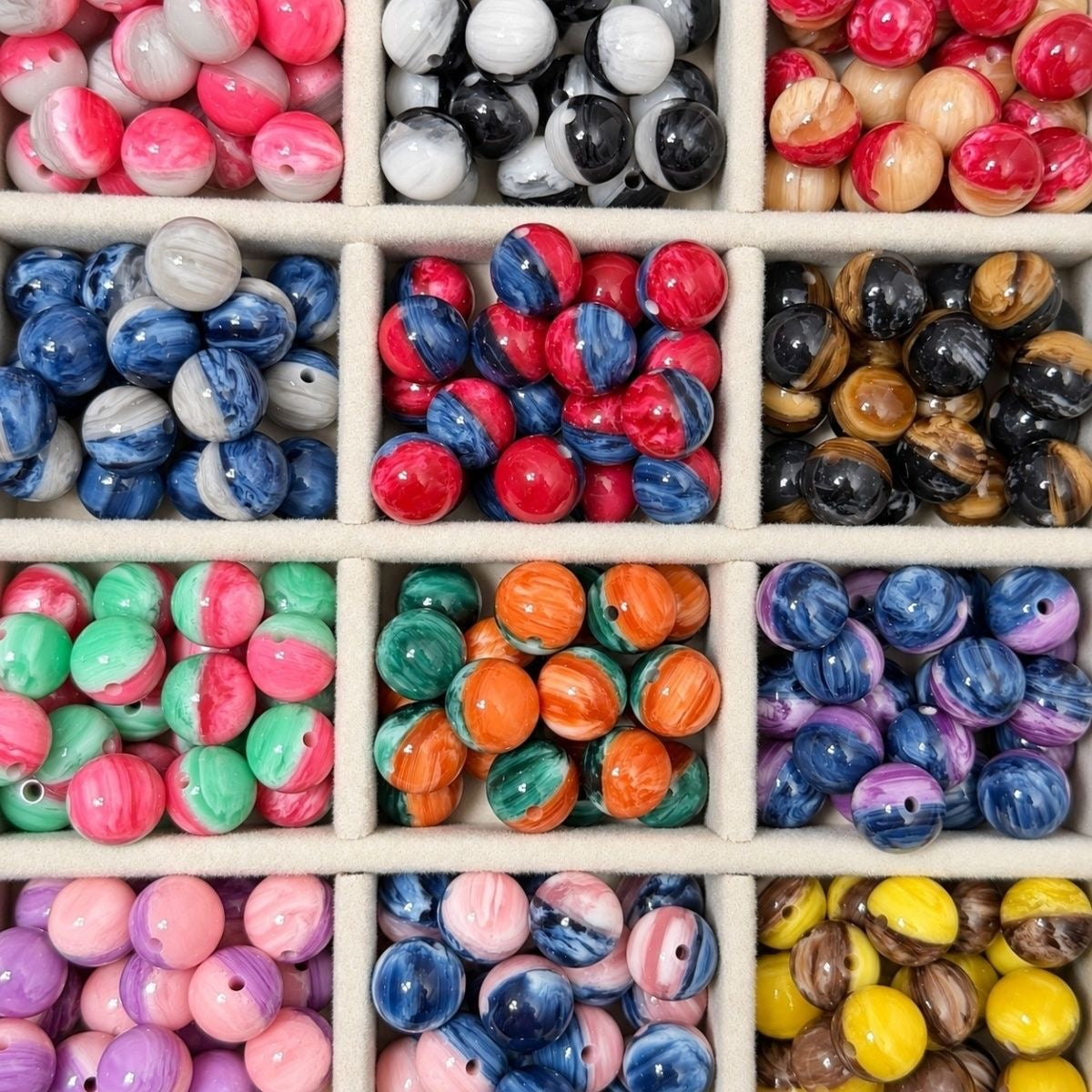 Two-tone bead