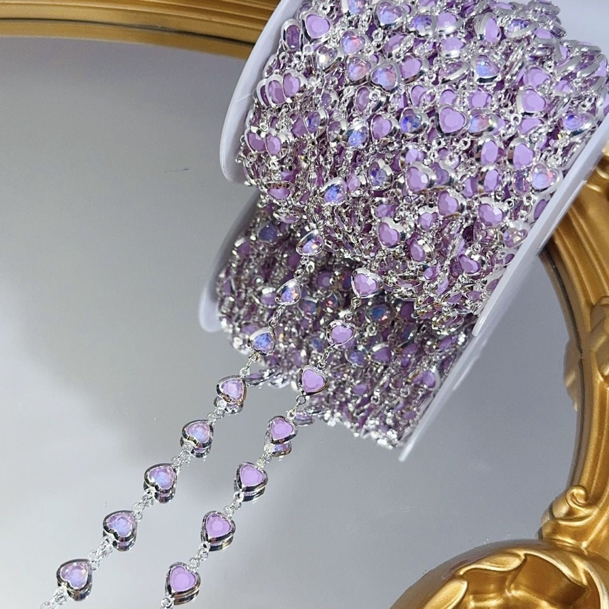 Beautiful chain-kiki