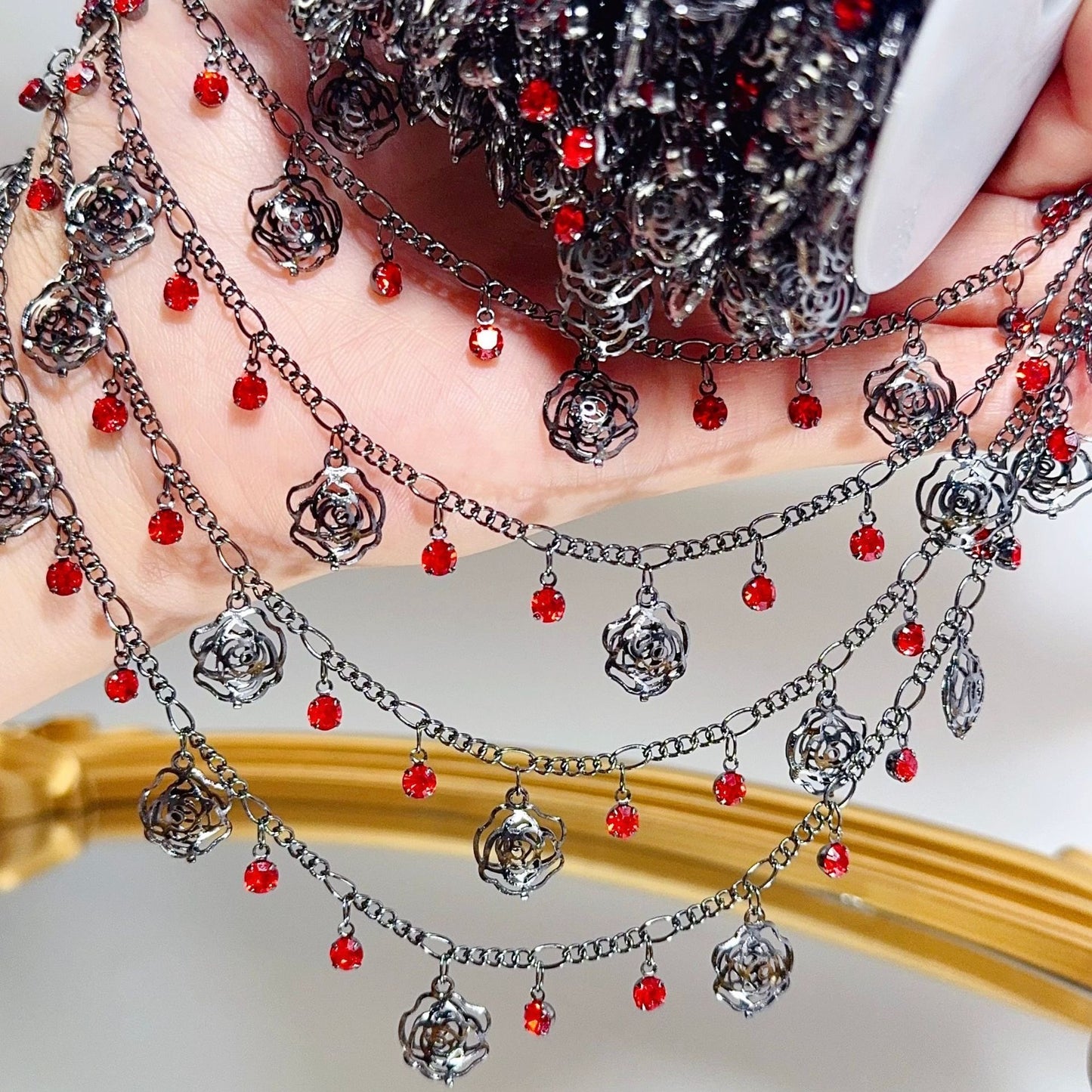 Beautiful chain-kiki