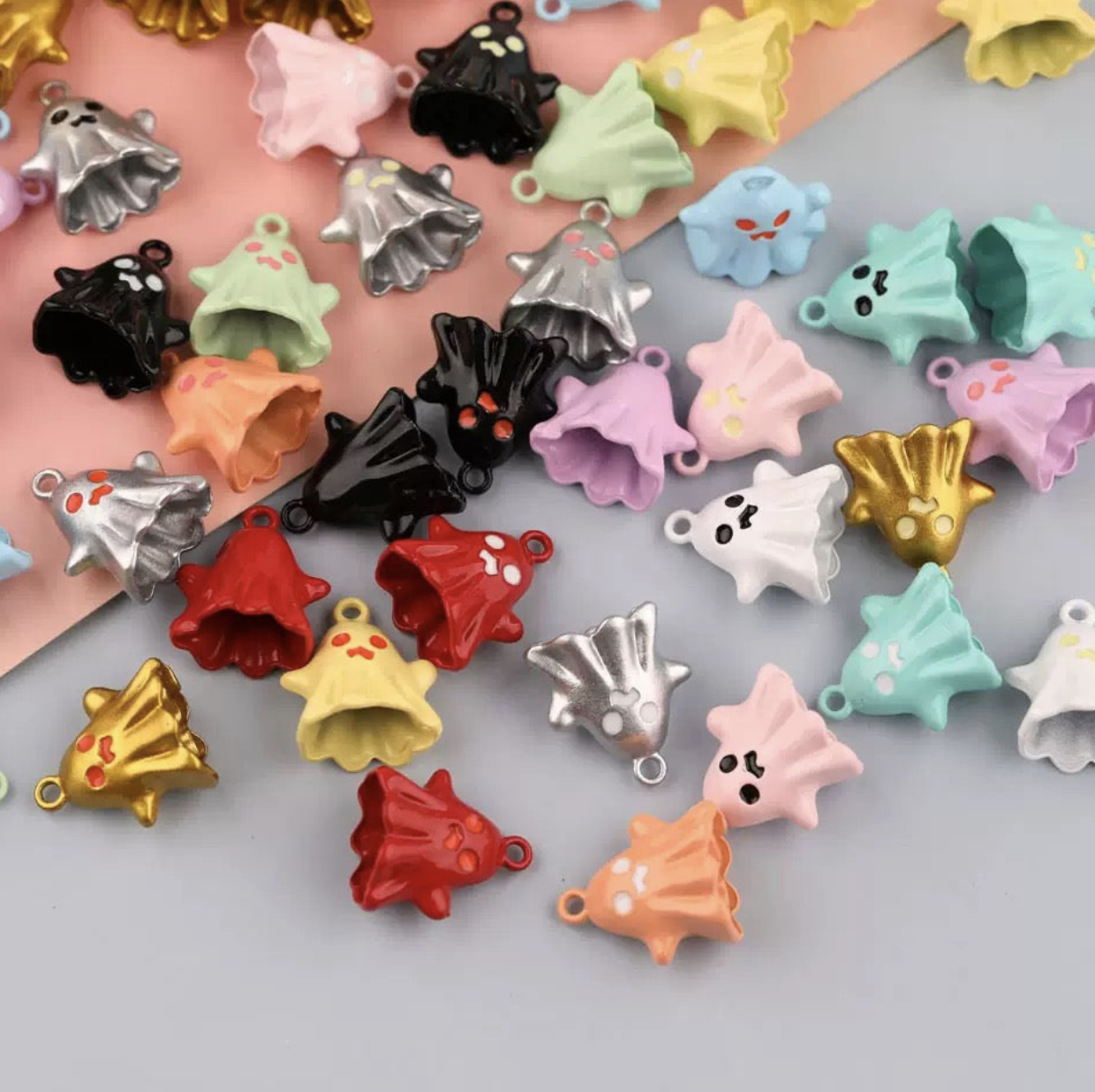 20% off Halloween DIY beads and resin pendants—kiki